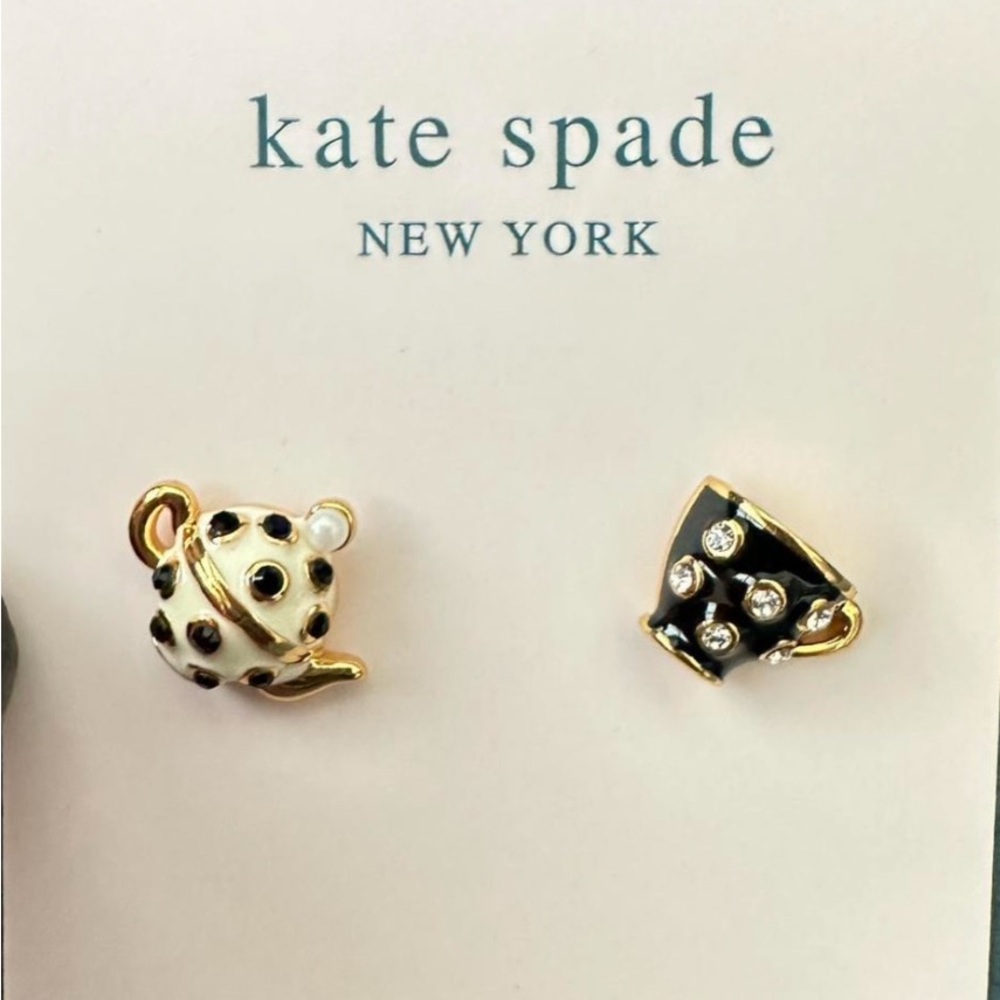Kate Spade Alice In Wonderland Black and Gold Teapot necklace and earring set - Picture 2 of 3